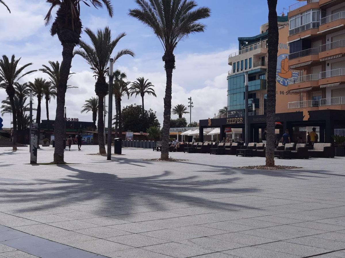 Moderno Apartamento Familiar Junto Al Mar - Conejito Daire Torrevieja Dış mekan fotoğraf